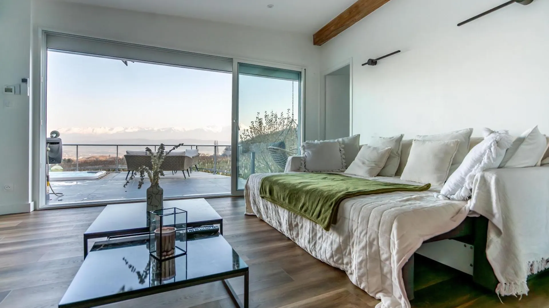 Maison 4 Chambres Avec Jaccuzi Piscine Privee Et Sauna Apremont  Francie