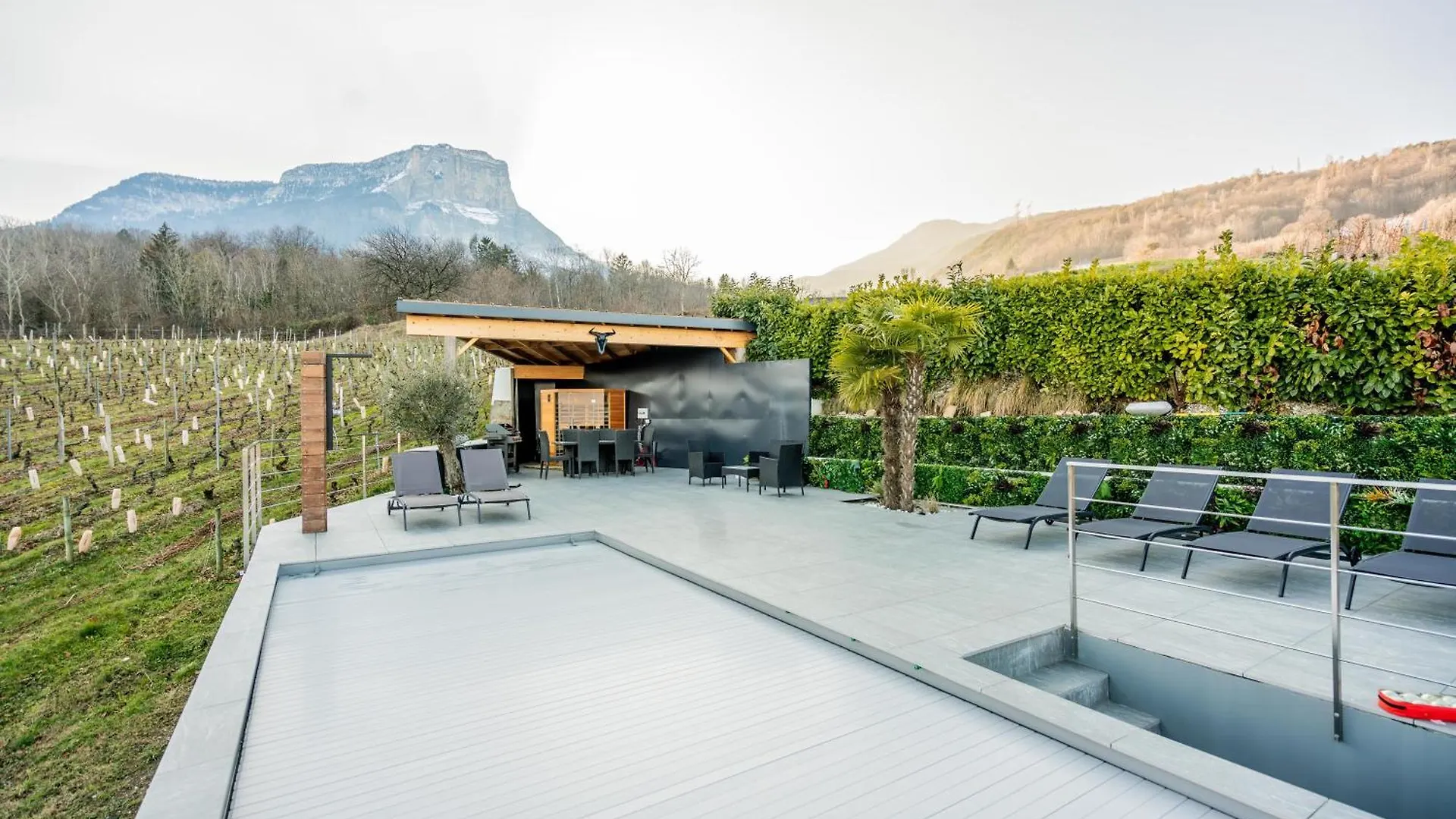 Maison 4 Chambres Avec Jaccuzi Piscine Privee Et Sauna Apremont  0*, Apremont (Savoie)