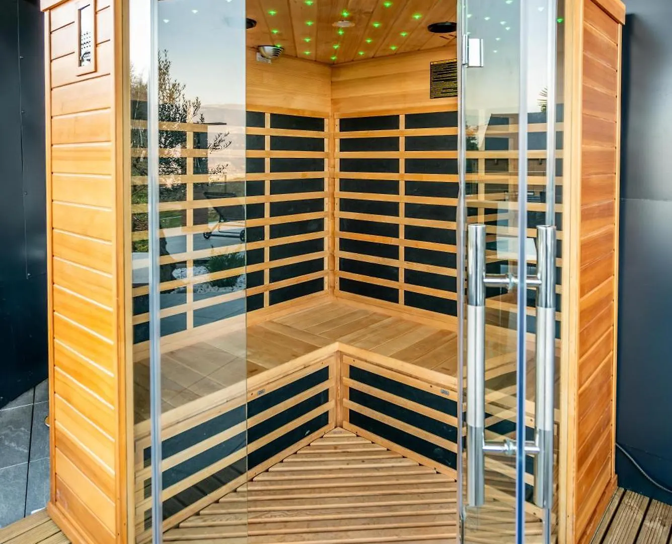 Maison 4 Chambres Avec Jaccuzi Piscine Privee Et Sauna Apremont