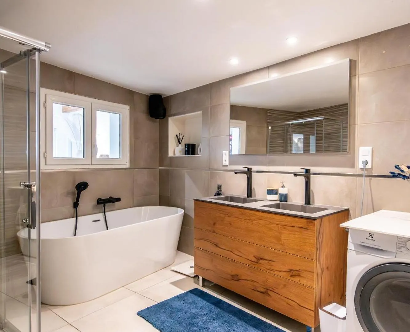 Maison 4 Chambres Avec Jaccuzi Piscine Privee Et Sauna Apremont  Villa