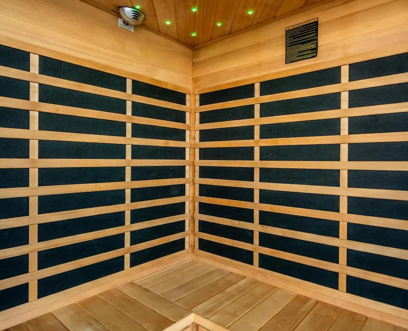 Maison 4 Chambres Avec Jaccuzi Piscine Privee Et Sauna Apremont