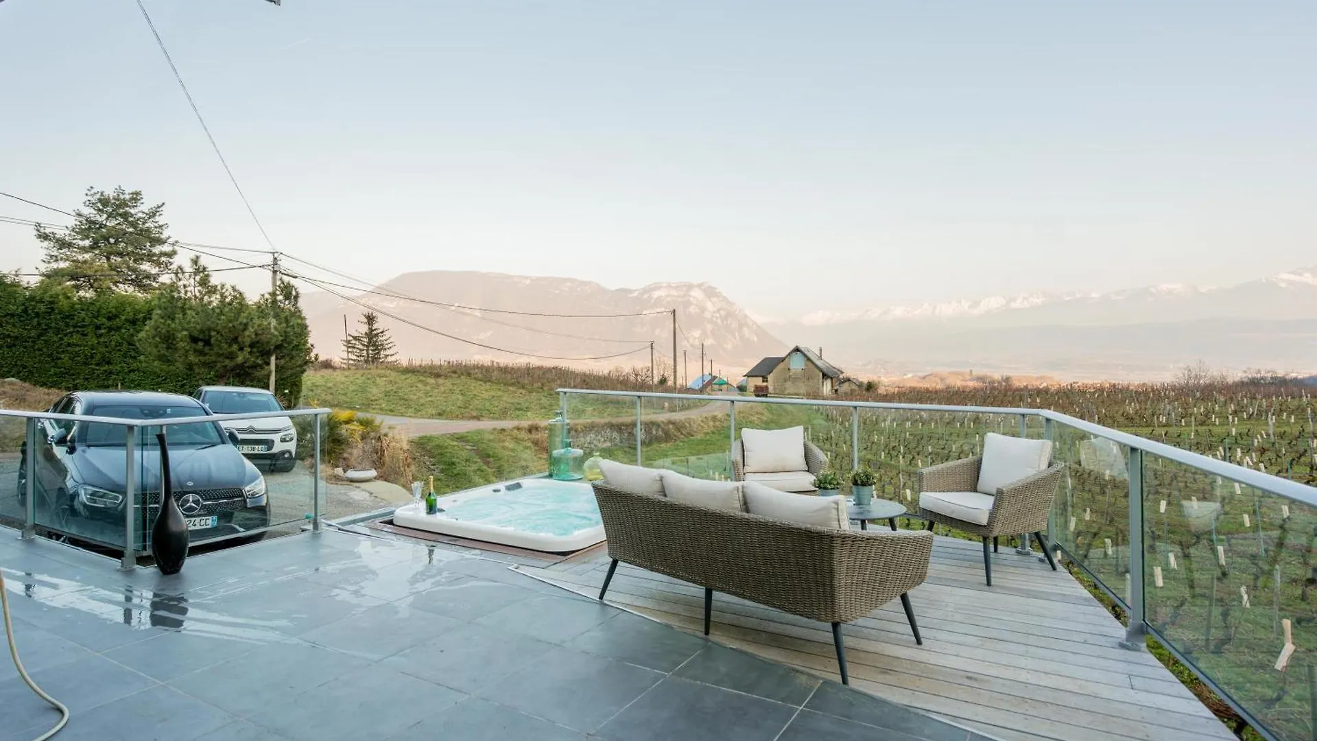 Maison 4 Chambres Avec Jaccuzi Piscine Privee Et Sauna Apremont  0*, Apremont (Savoie) France